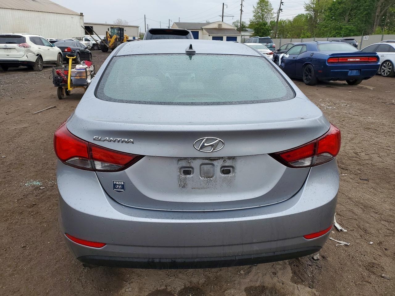2016 HYUNDAI ELANTRA