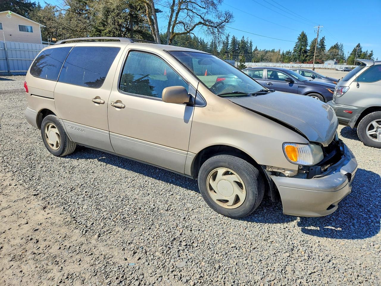 2002 TOYOTA SIENNA