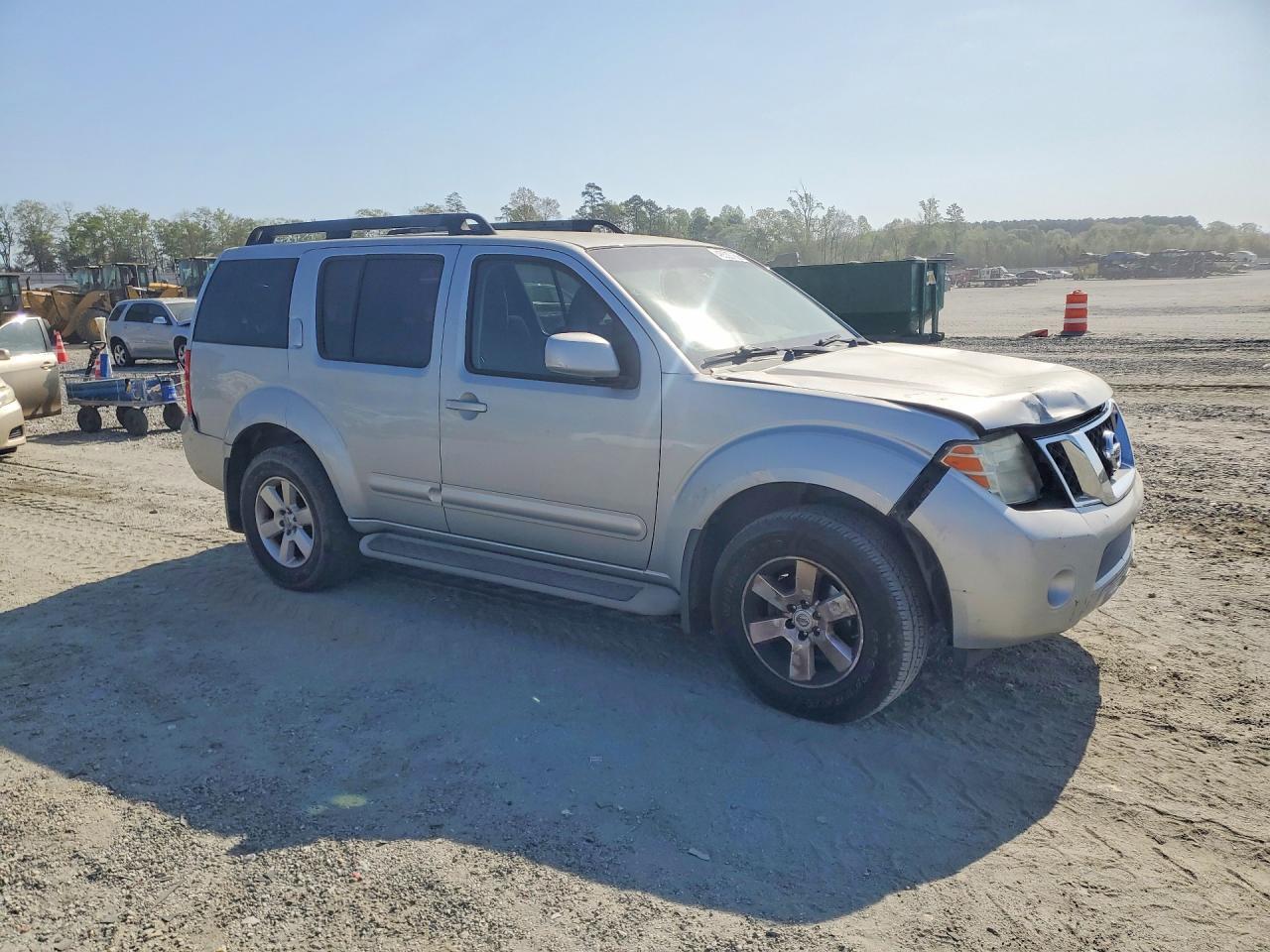 2012 NISSAN PATHFINDER