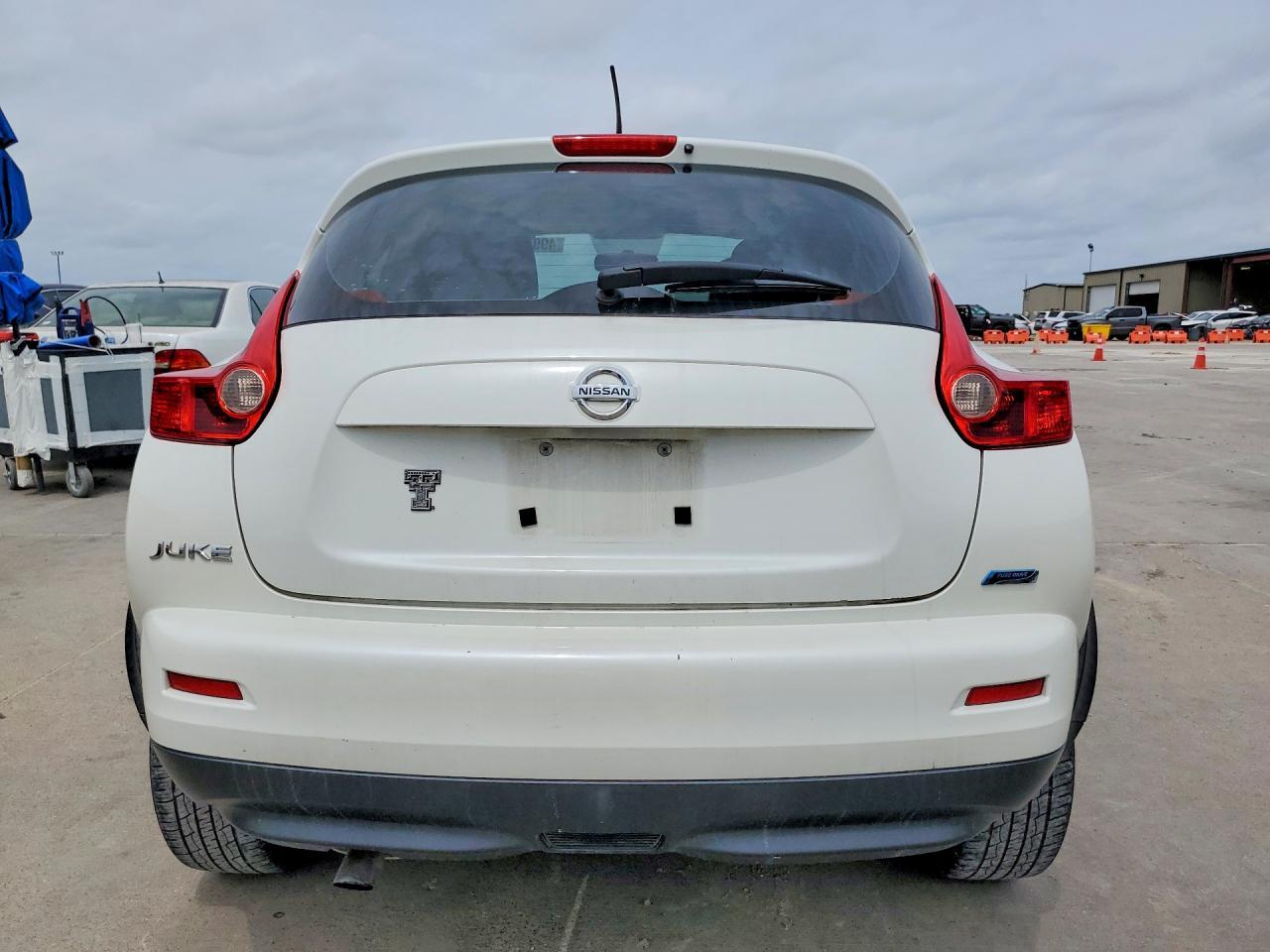 2013 NISSAN Juke