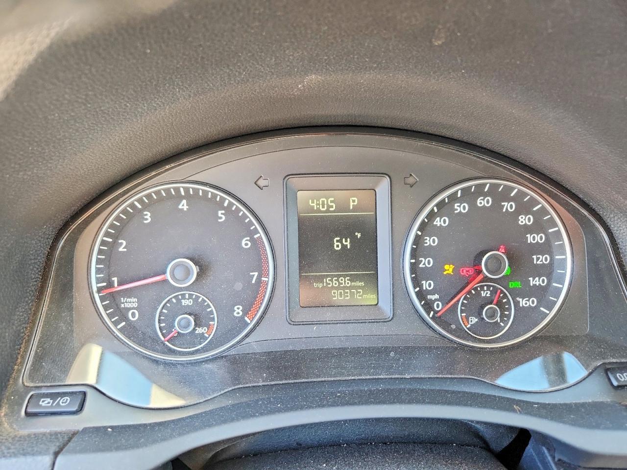 2010 VOLKSWAGEN JETTA