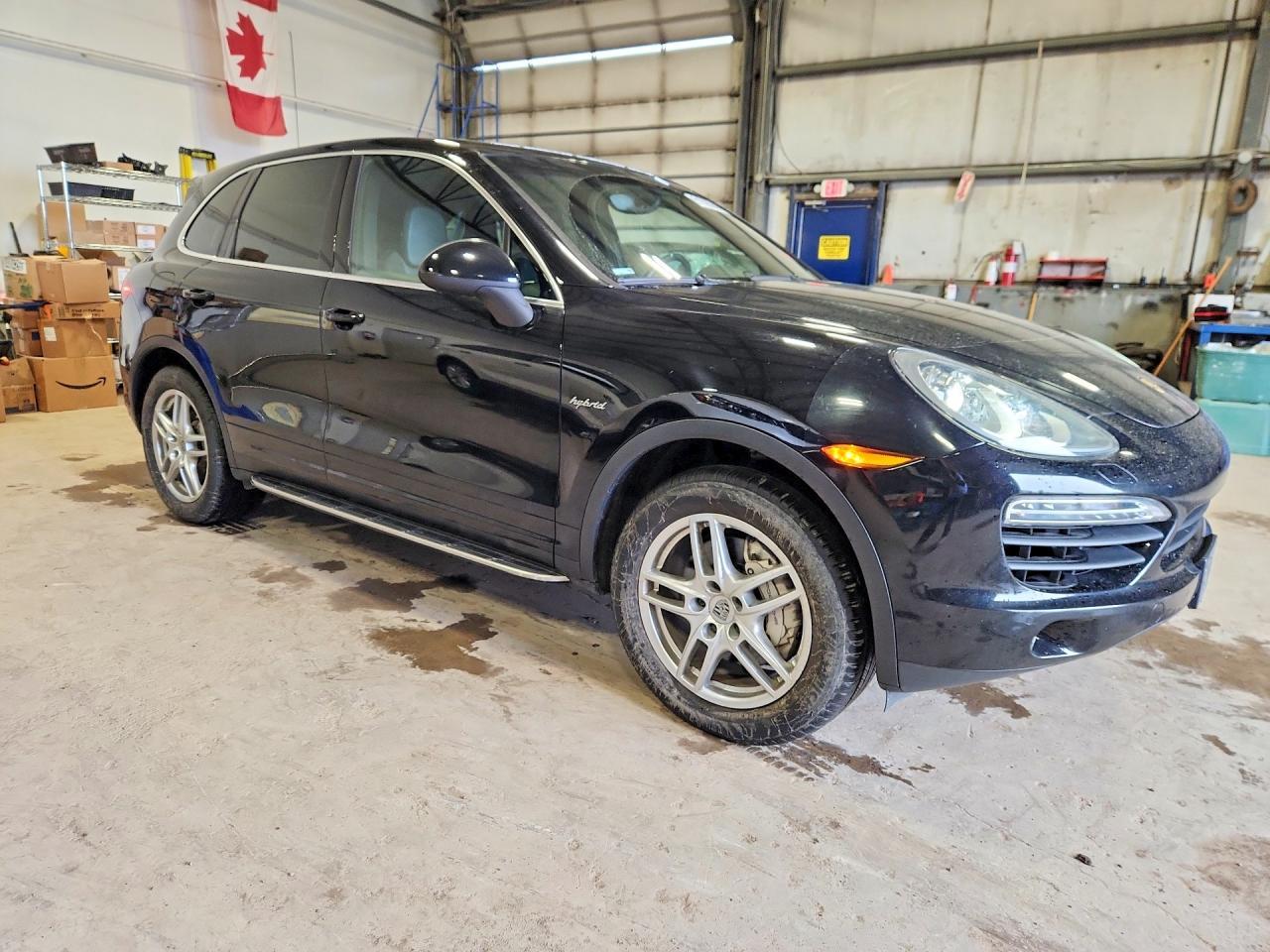 2012 PORSCHE CAYENNE