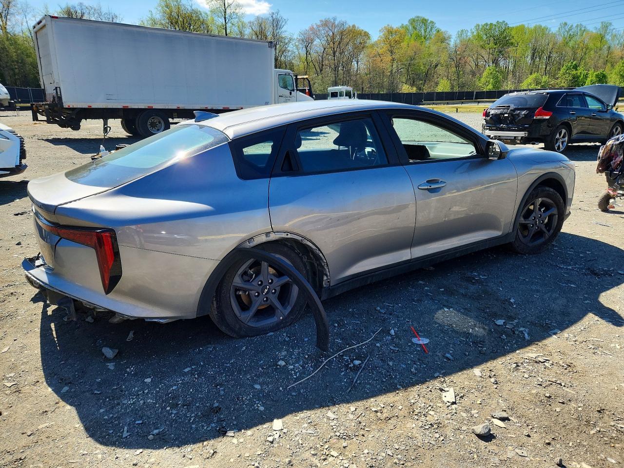 2025 KIA K4