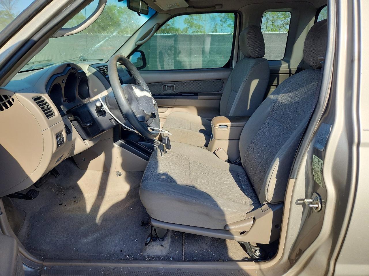 2004 NISSAN Frontier
