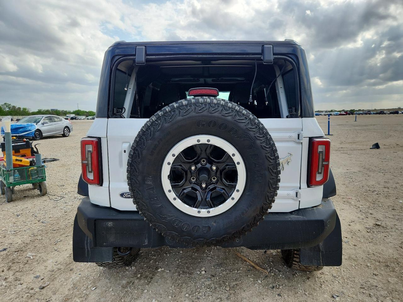 2024 FORD Bronco