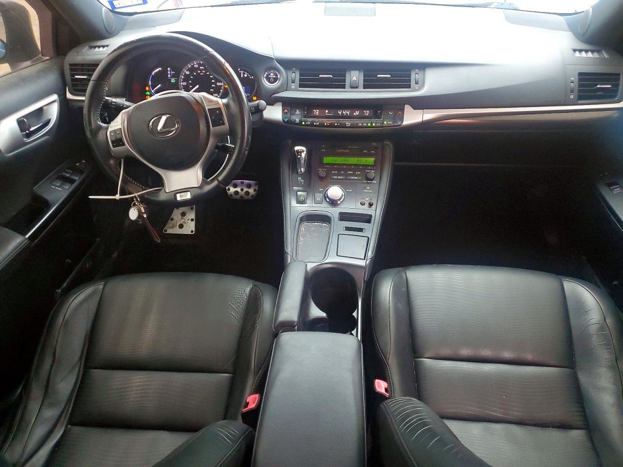 2013 LEXUS CT 200