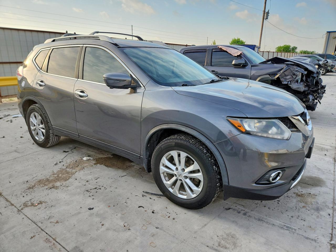 2016 NISSAN ROGUE