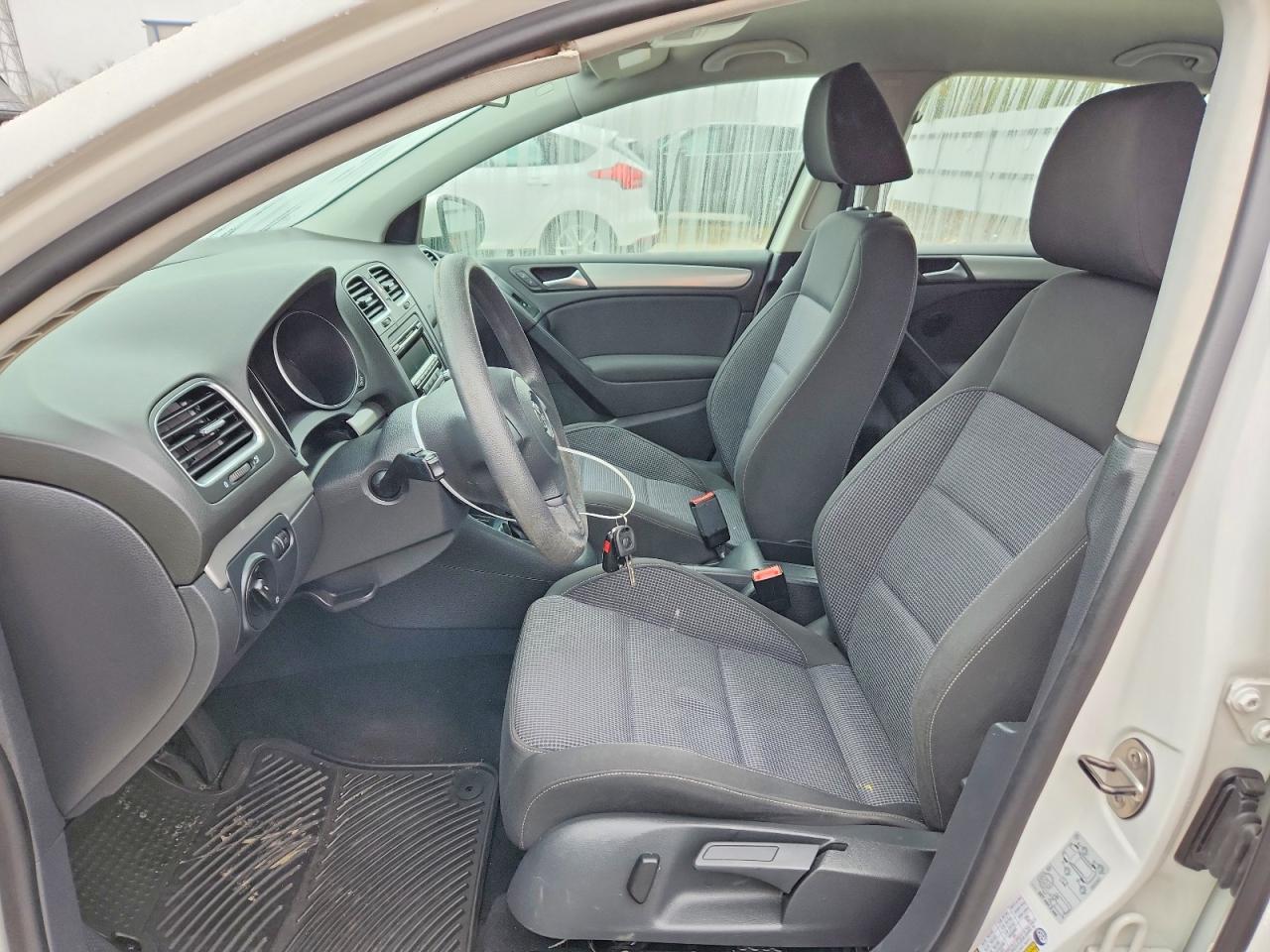 2012 VOLKSWAGEN GOLF