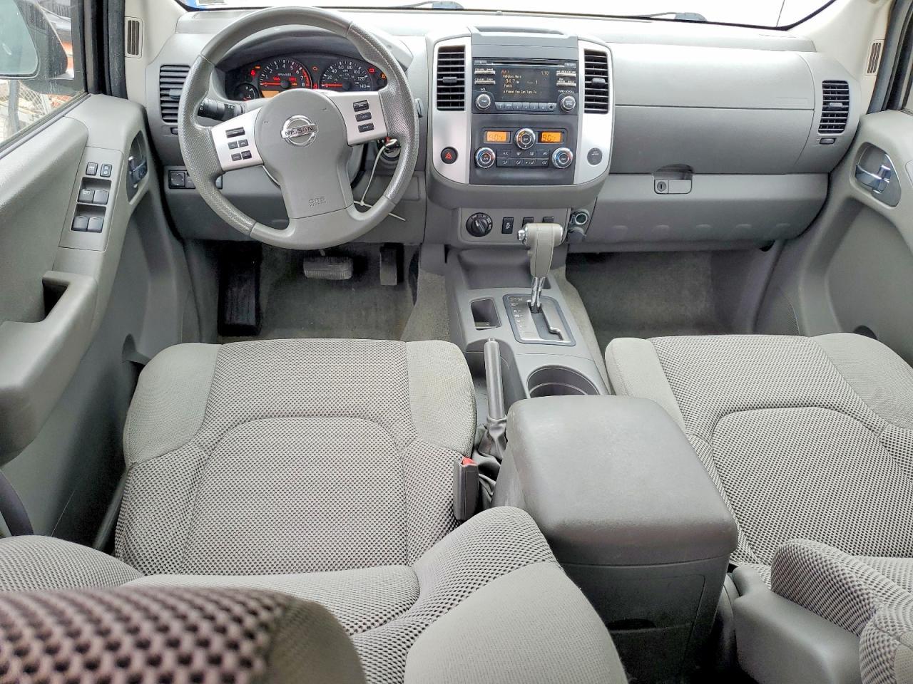 2013 NISSAN Frontier