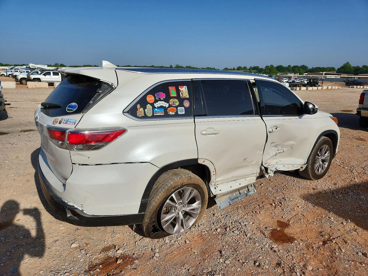 2015 TOYOTA HIGHLANDER