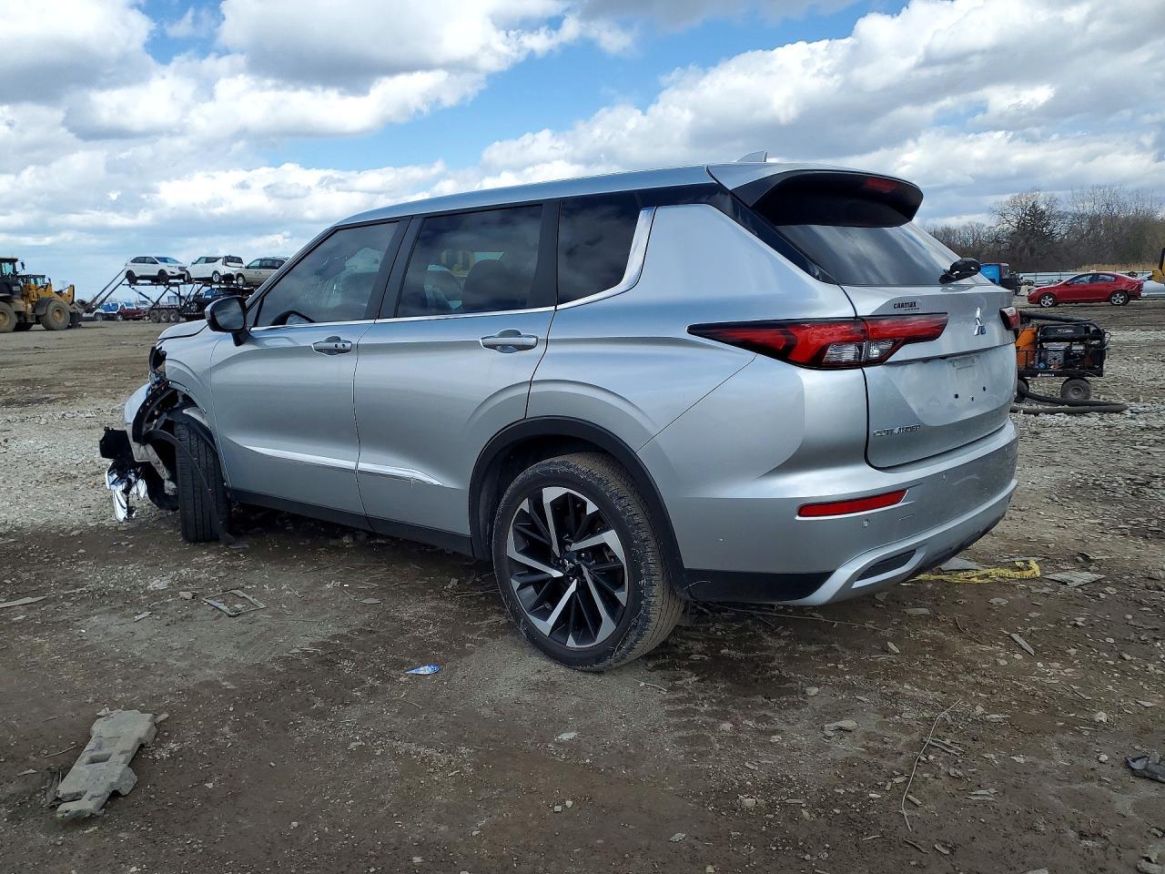 2022 MITSUBISHI outlander