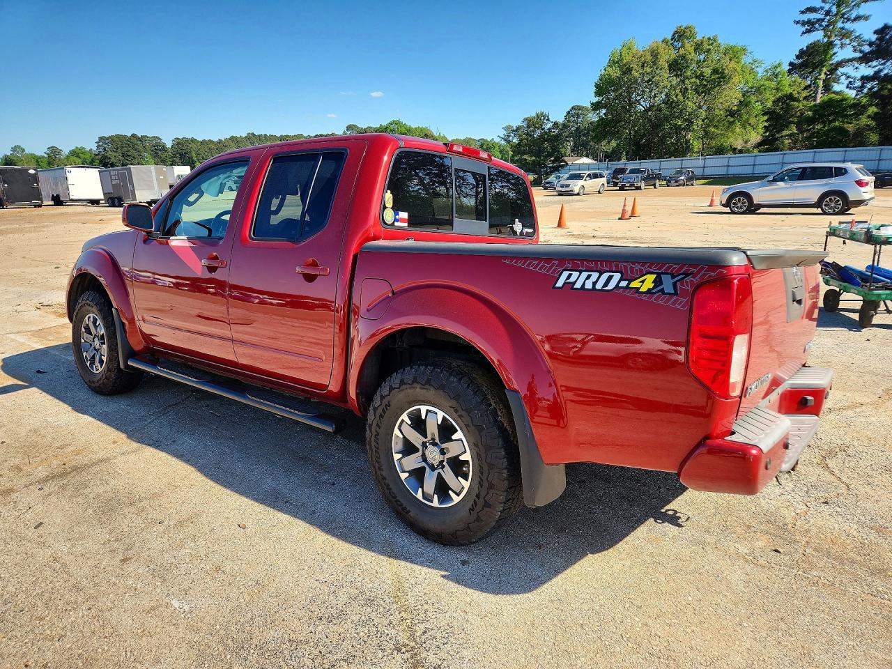 2014 NISSAN Frontier