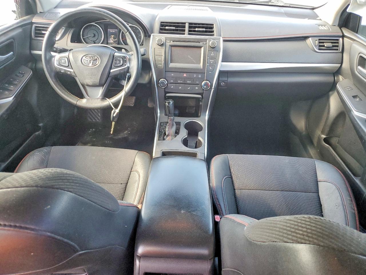 2017 TOYOTA CAMRY