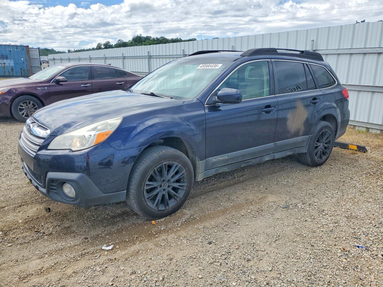 2013 SUBARU Outback