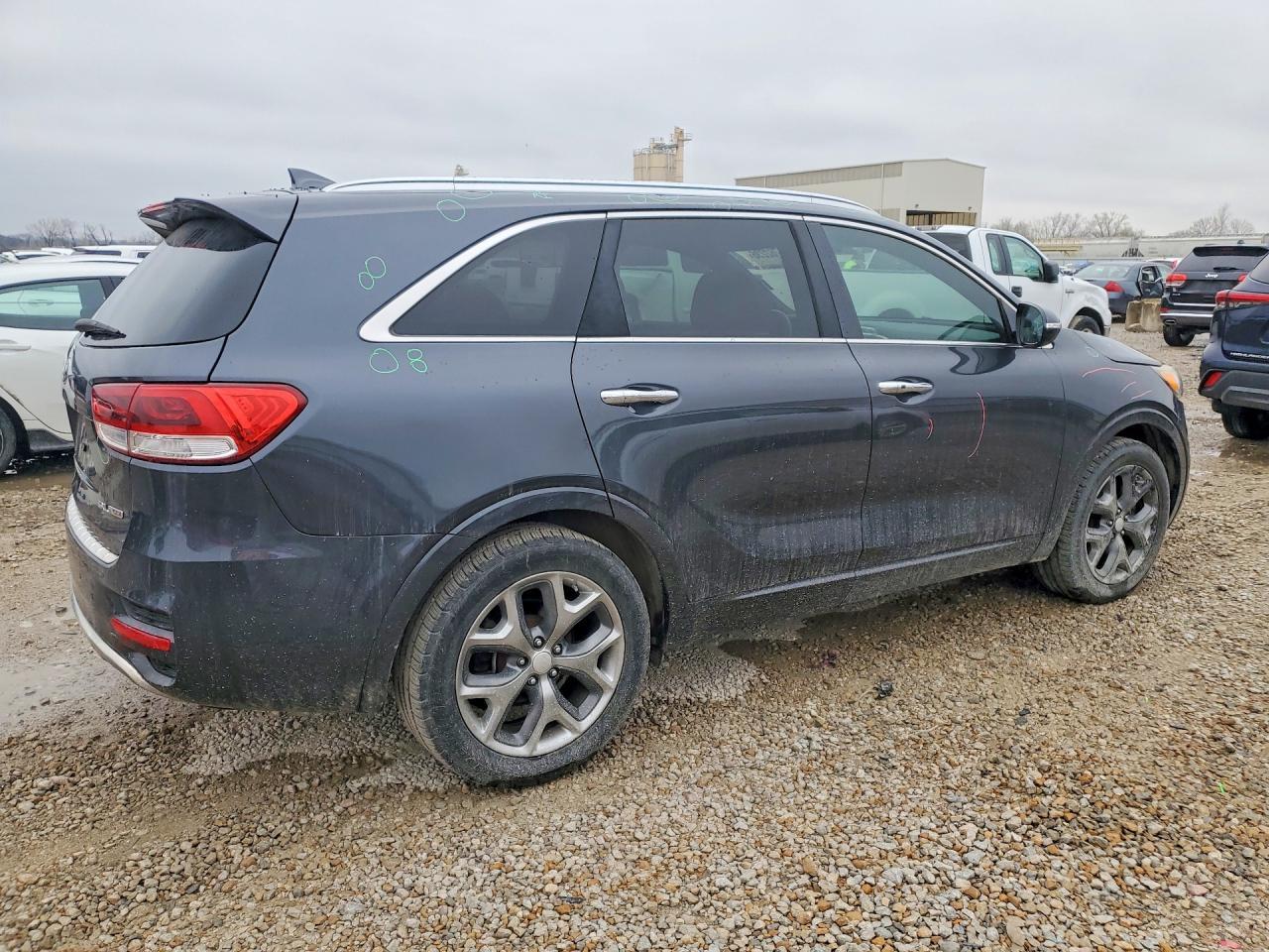 2016 KIA SORENTO