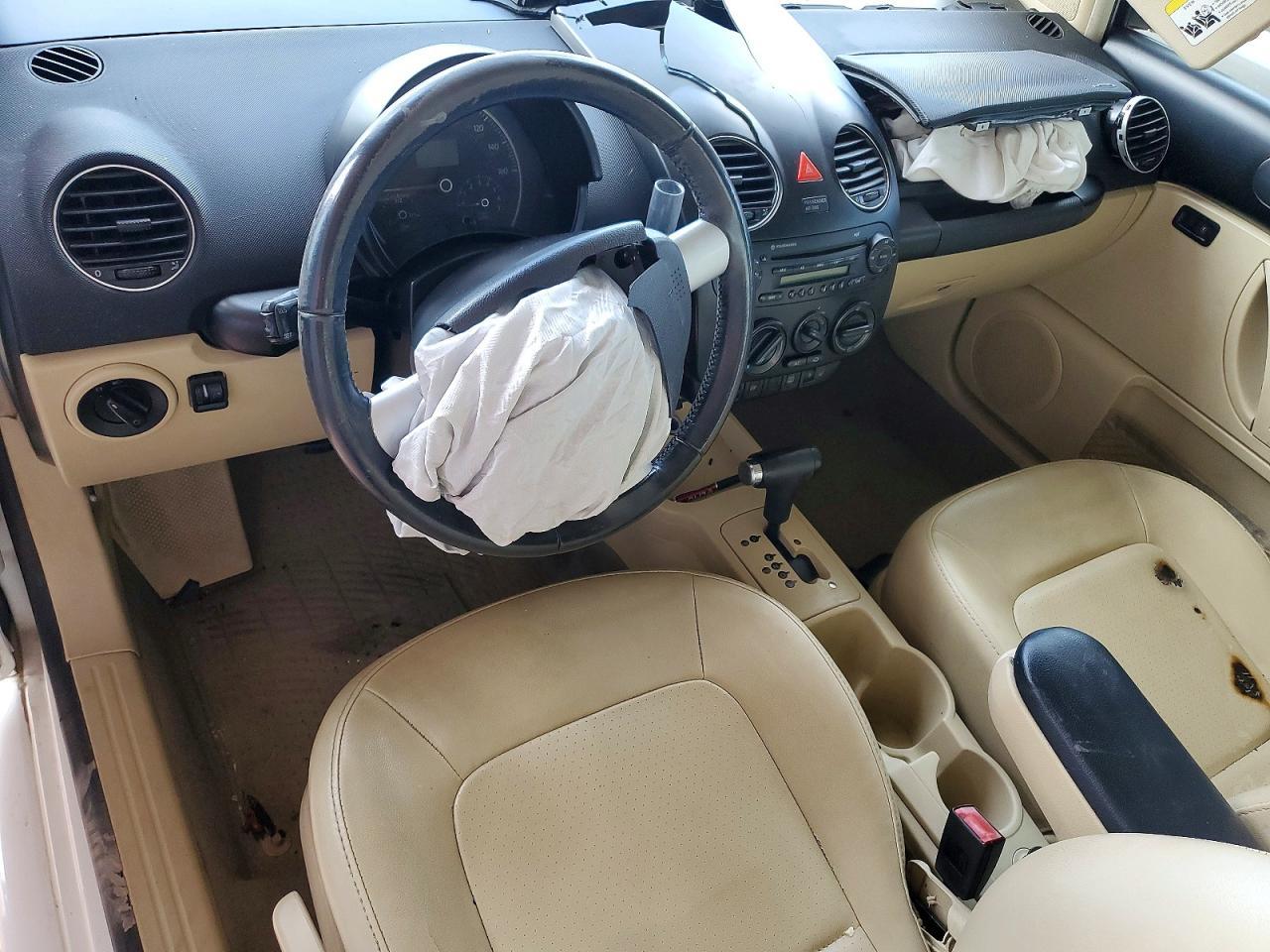2009 VOLKSWAGEN Beetle