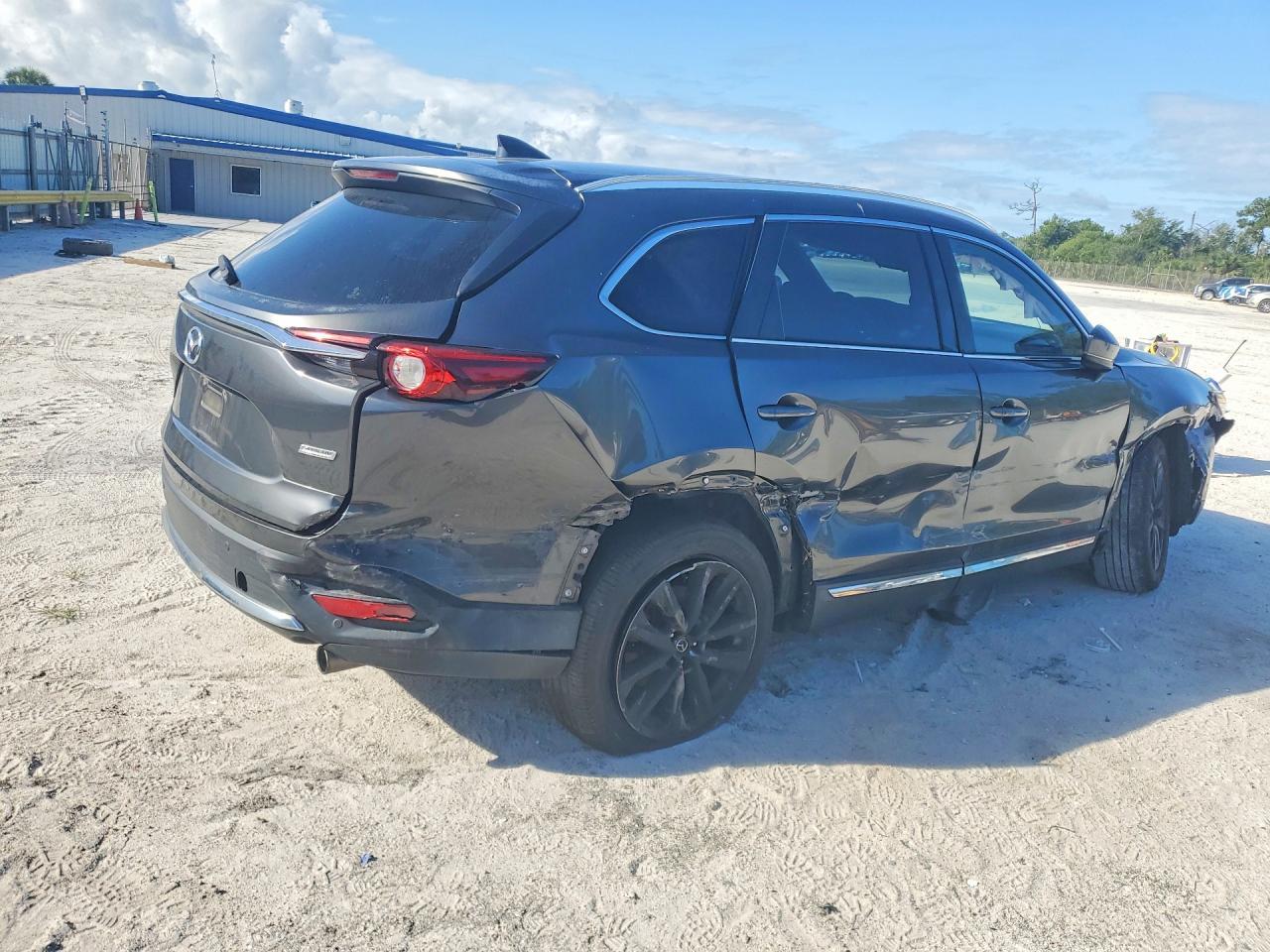 2016 MAZDA CX-9