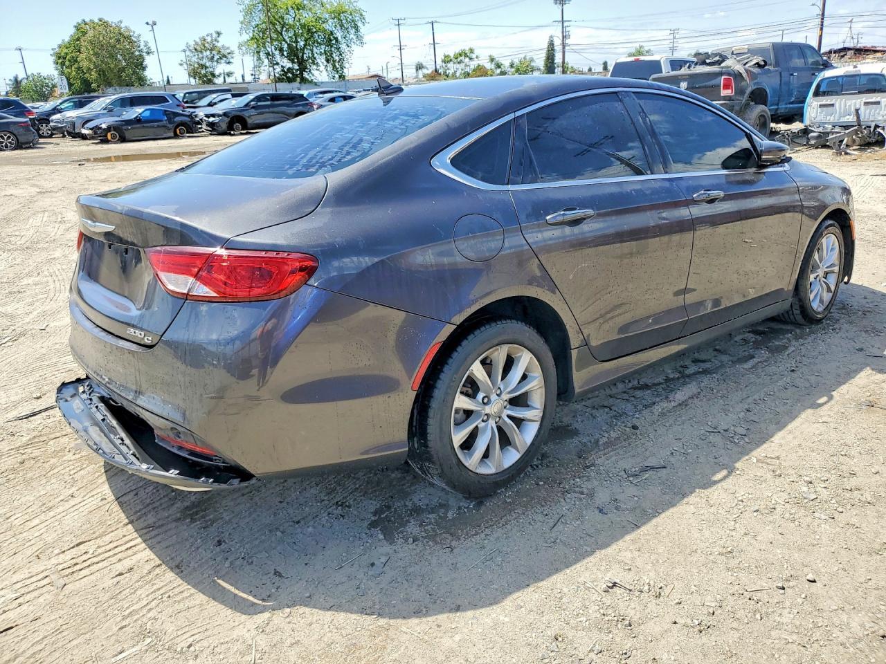 2016 CHRYSLER 200
