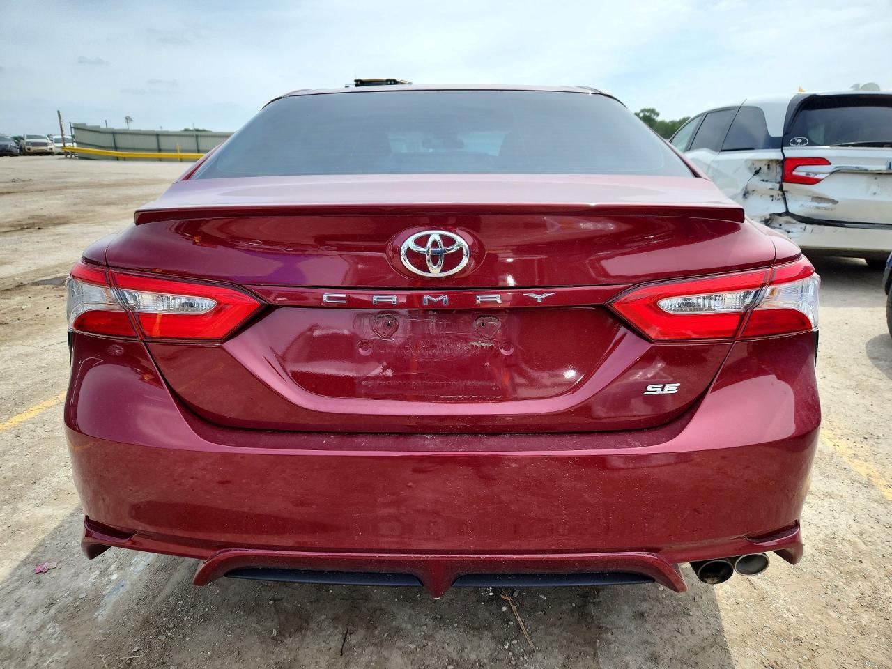 2018 TOYOTA CAMRY