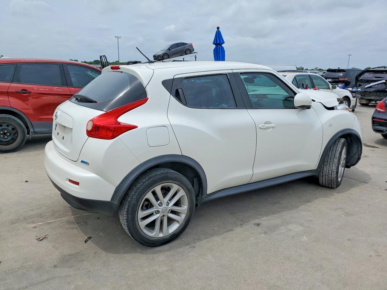 2013 NISSAN Juke