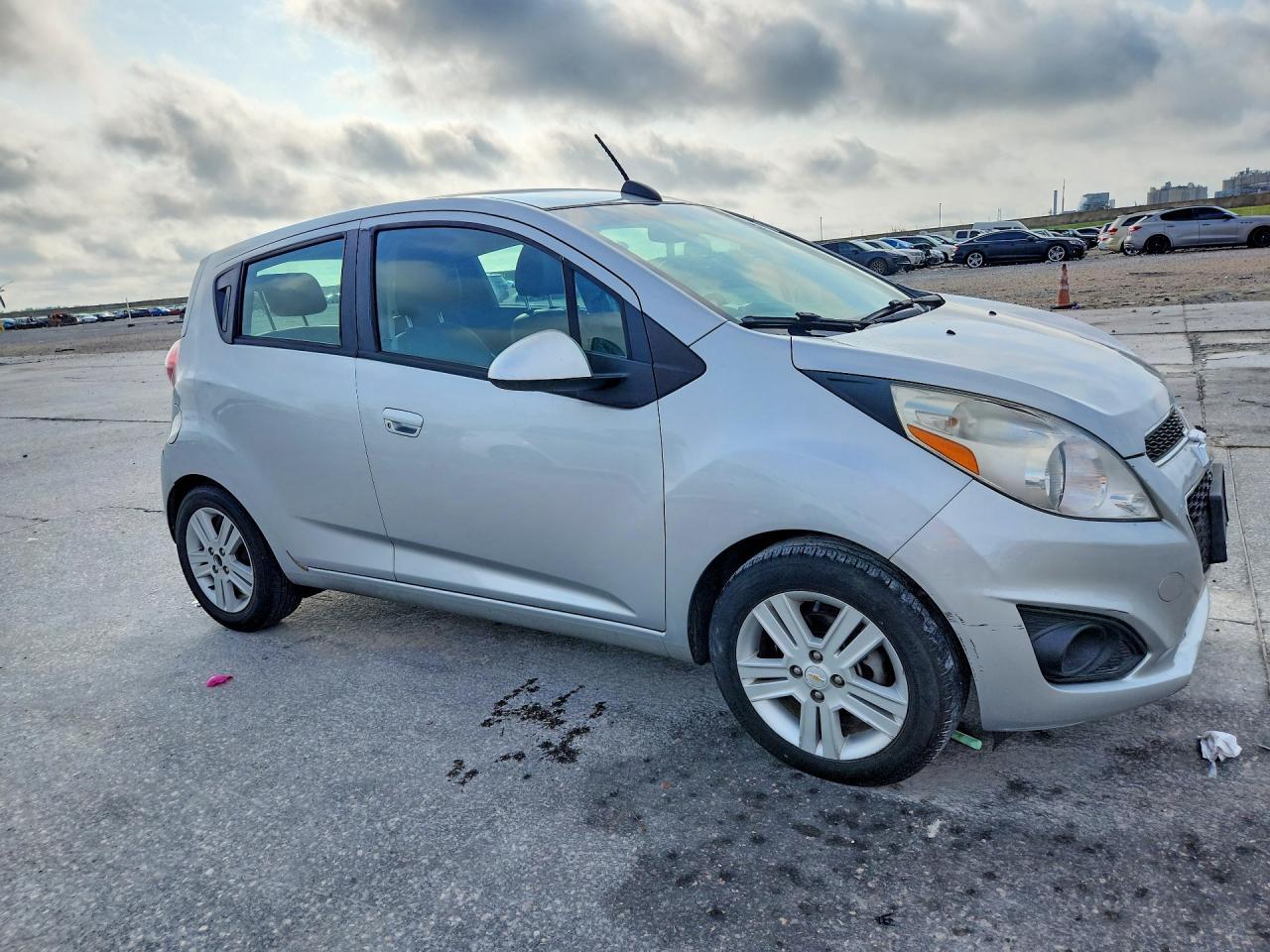 2015 CHEVROLET Spark