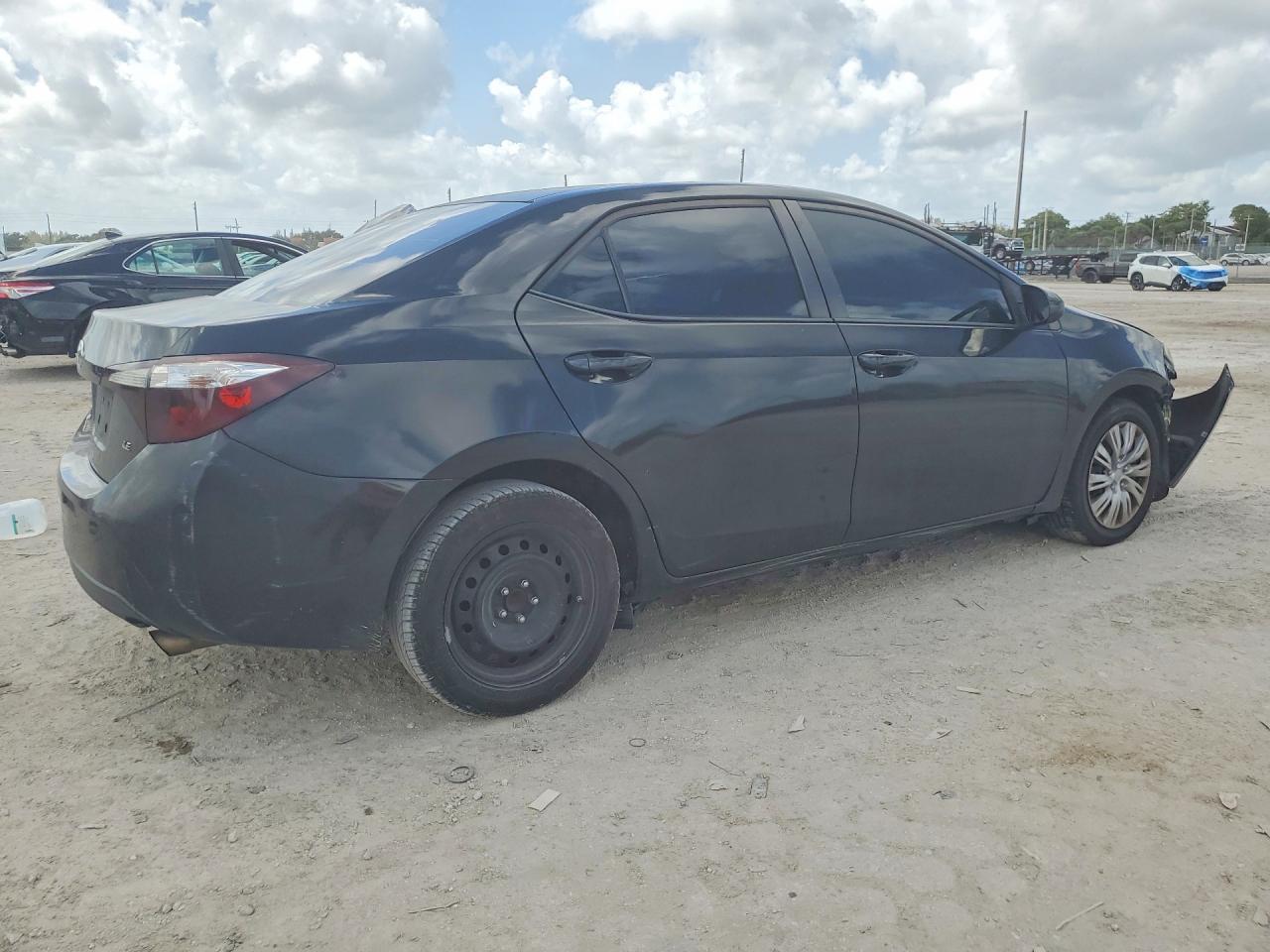 2015 TOYOTA COROLLA