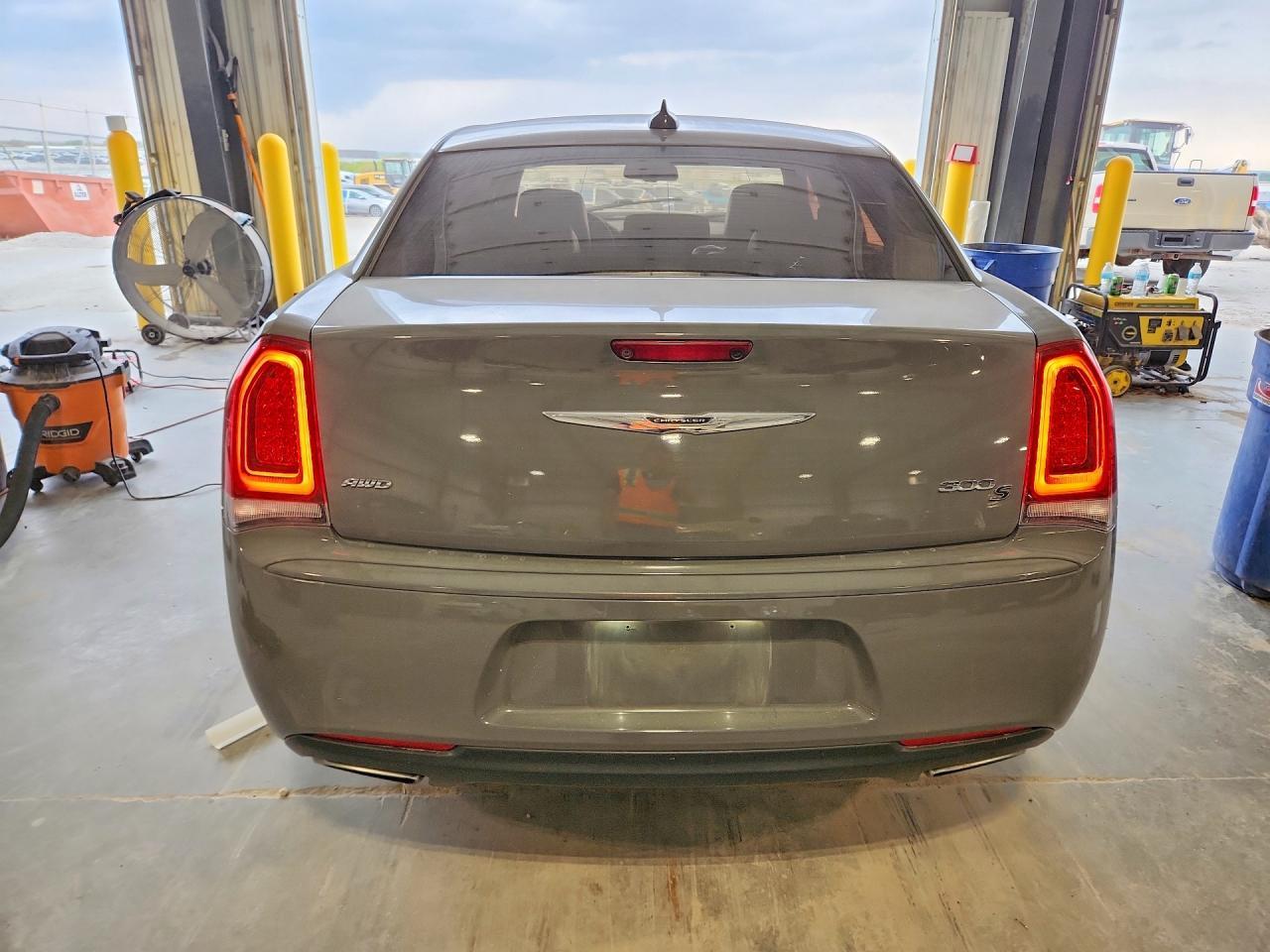 2017 CHRYSLER 300