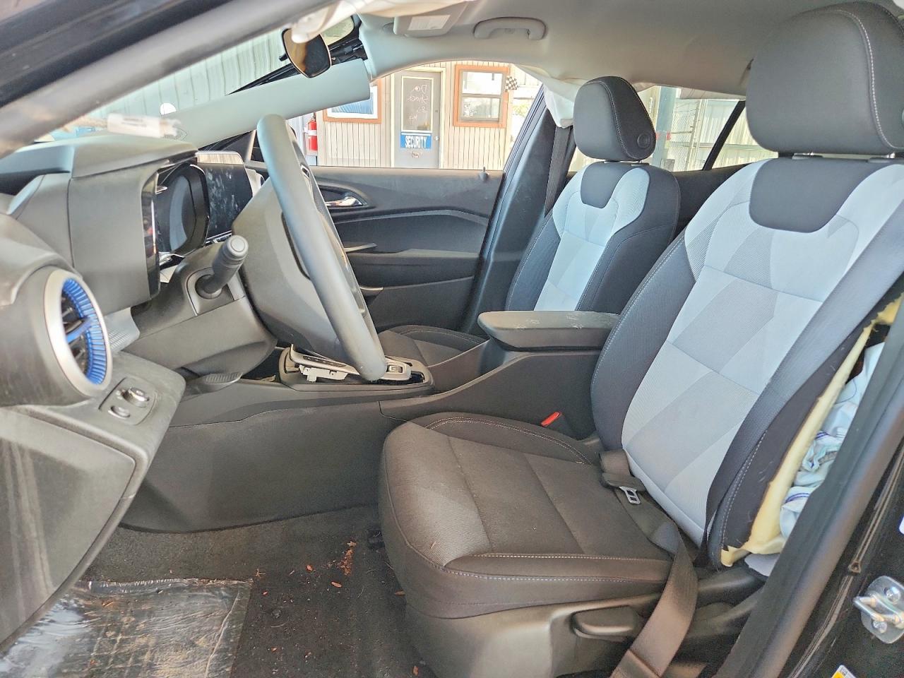 2025 CHEVROLET TRAX