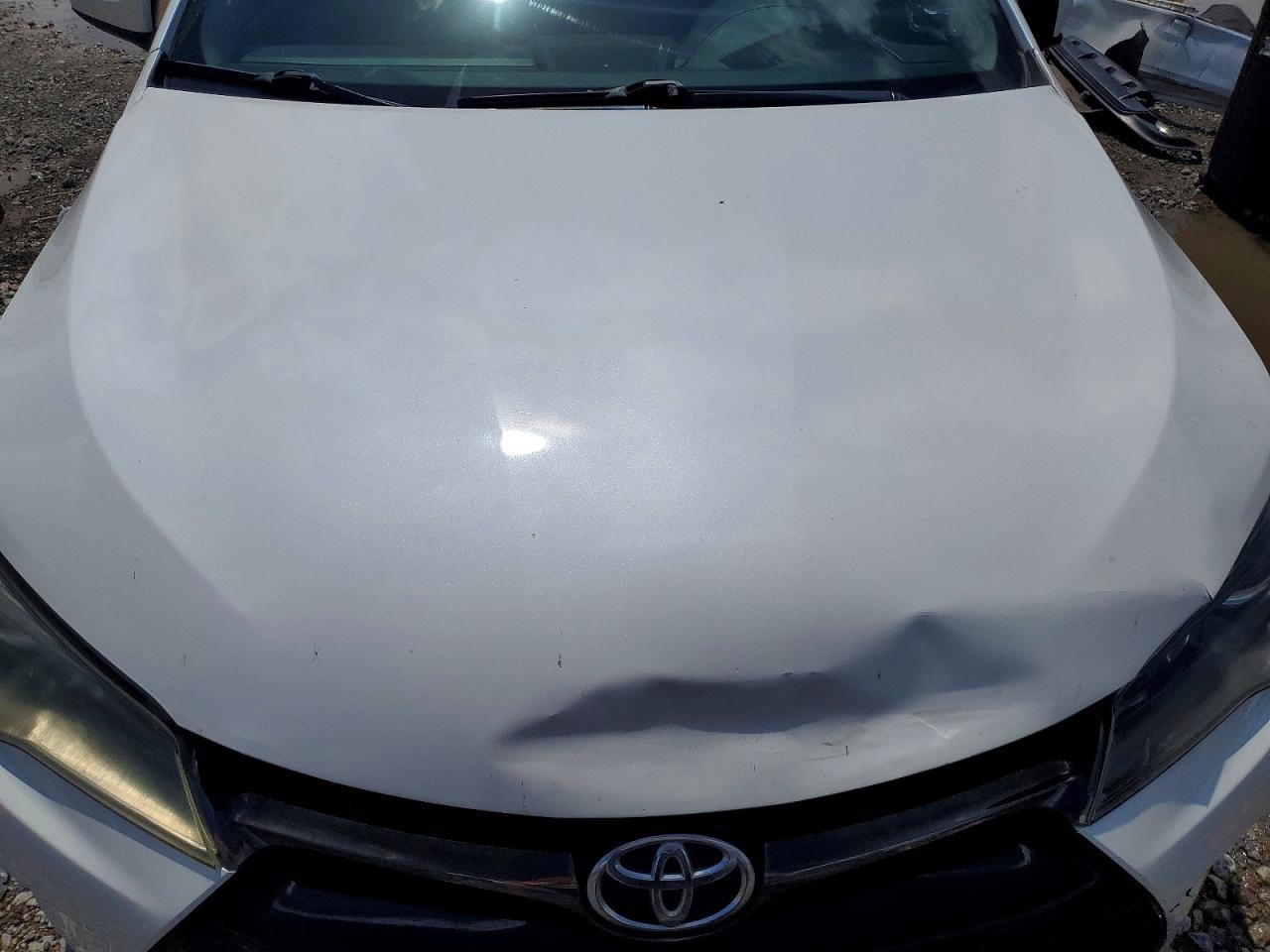 2016 TOYOTA CAMRY