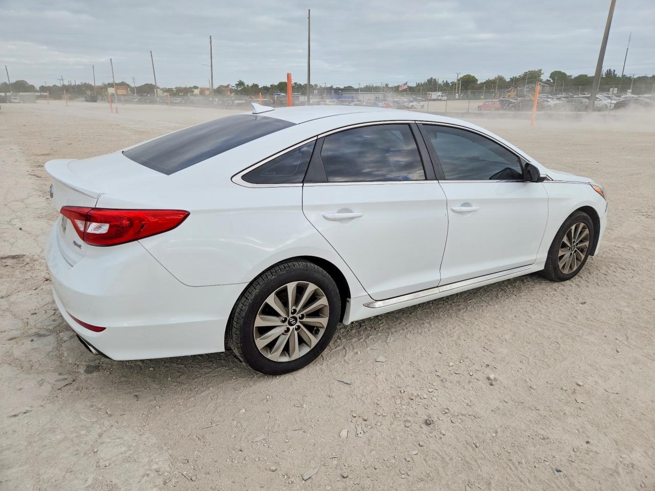 2016 HYUNDAI SONATA
