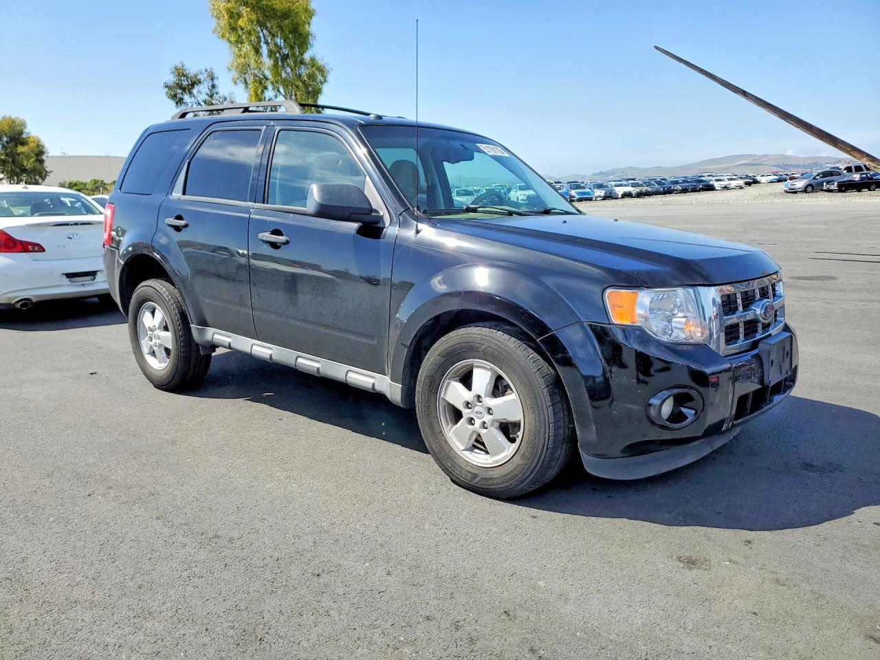 2010 FORD ESCAPE