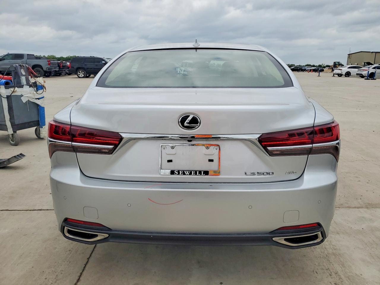 2018 LEXUS LS 500