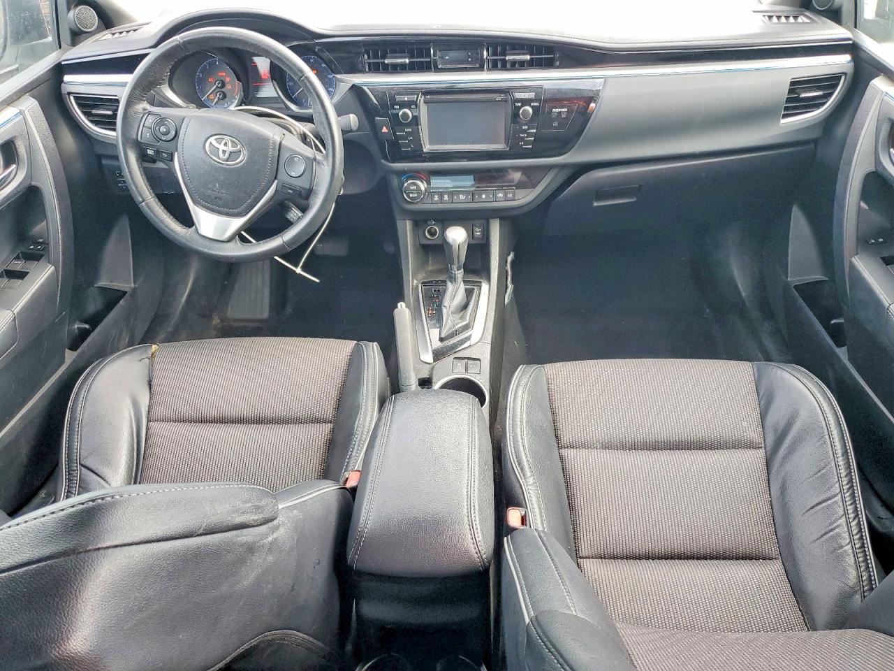 2015 TOYOTA COROLLA