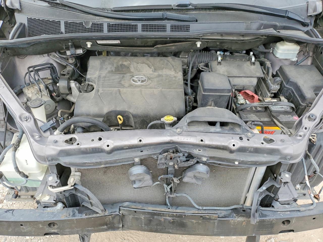 2013 TOYOTA SIENNA