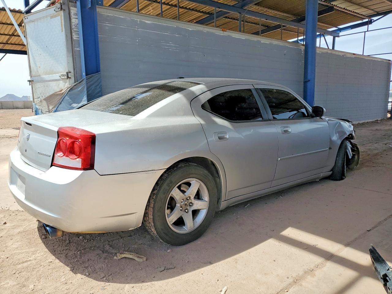 2010 DODGE CHARGER