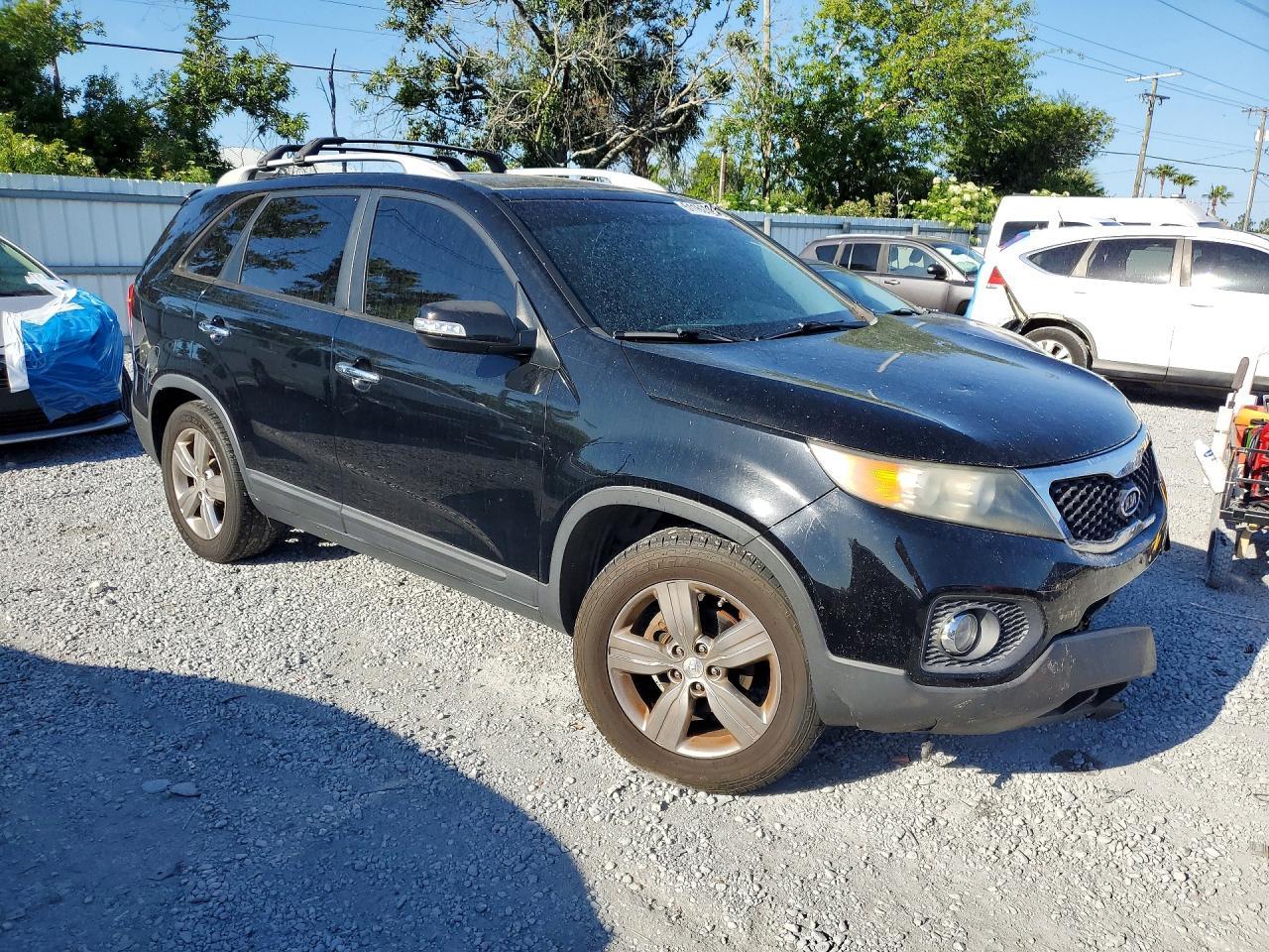 2013 KIA SORENTO