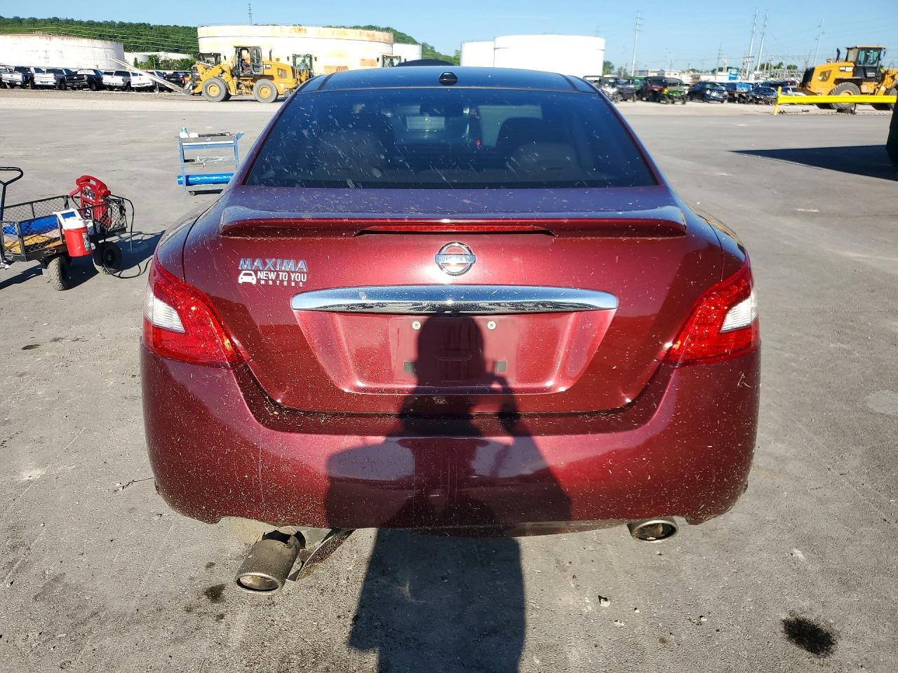 2011 NISSAN Maxima