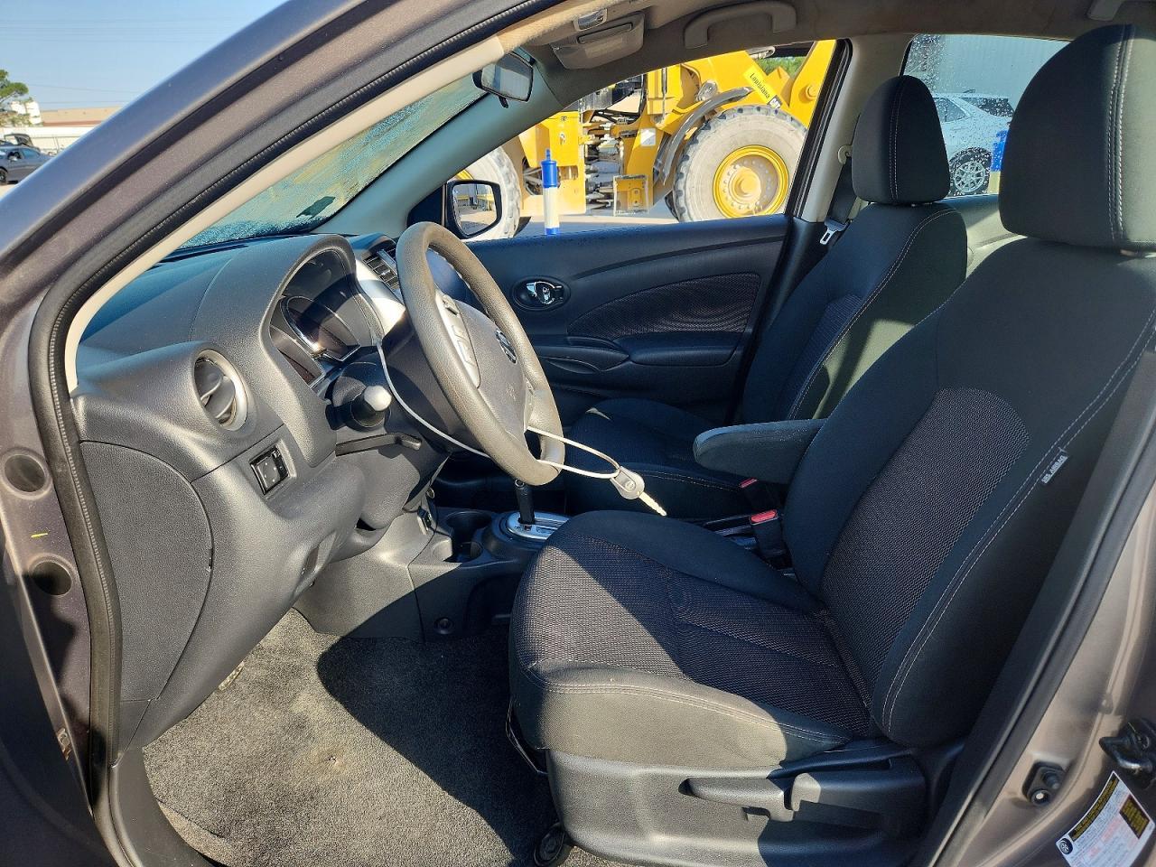 2017 NISSAN VERSA
