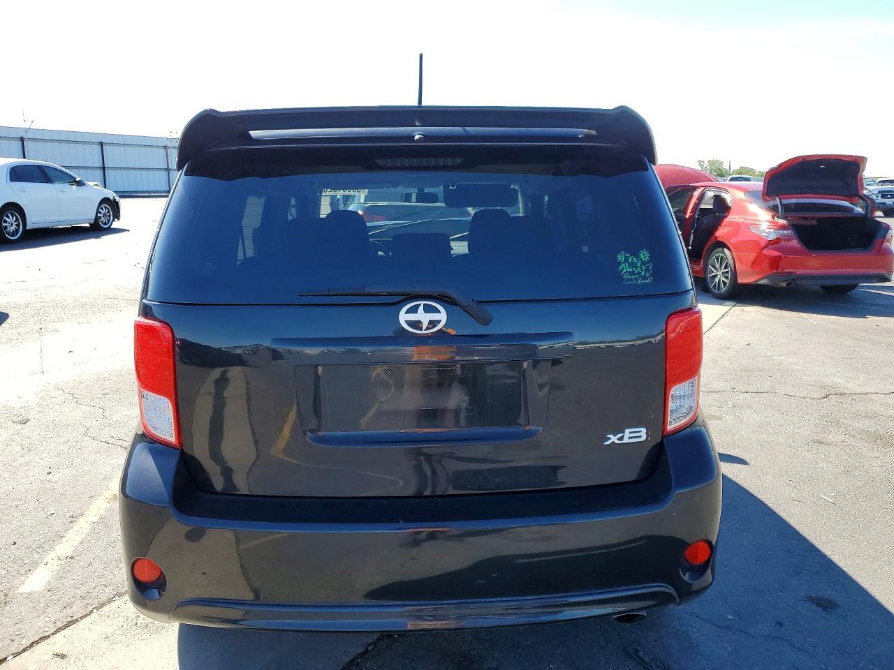 2014 SCION xB