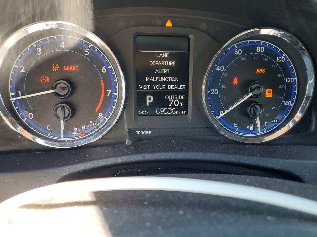 2018 TOYOTA COROLLA