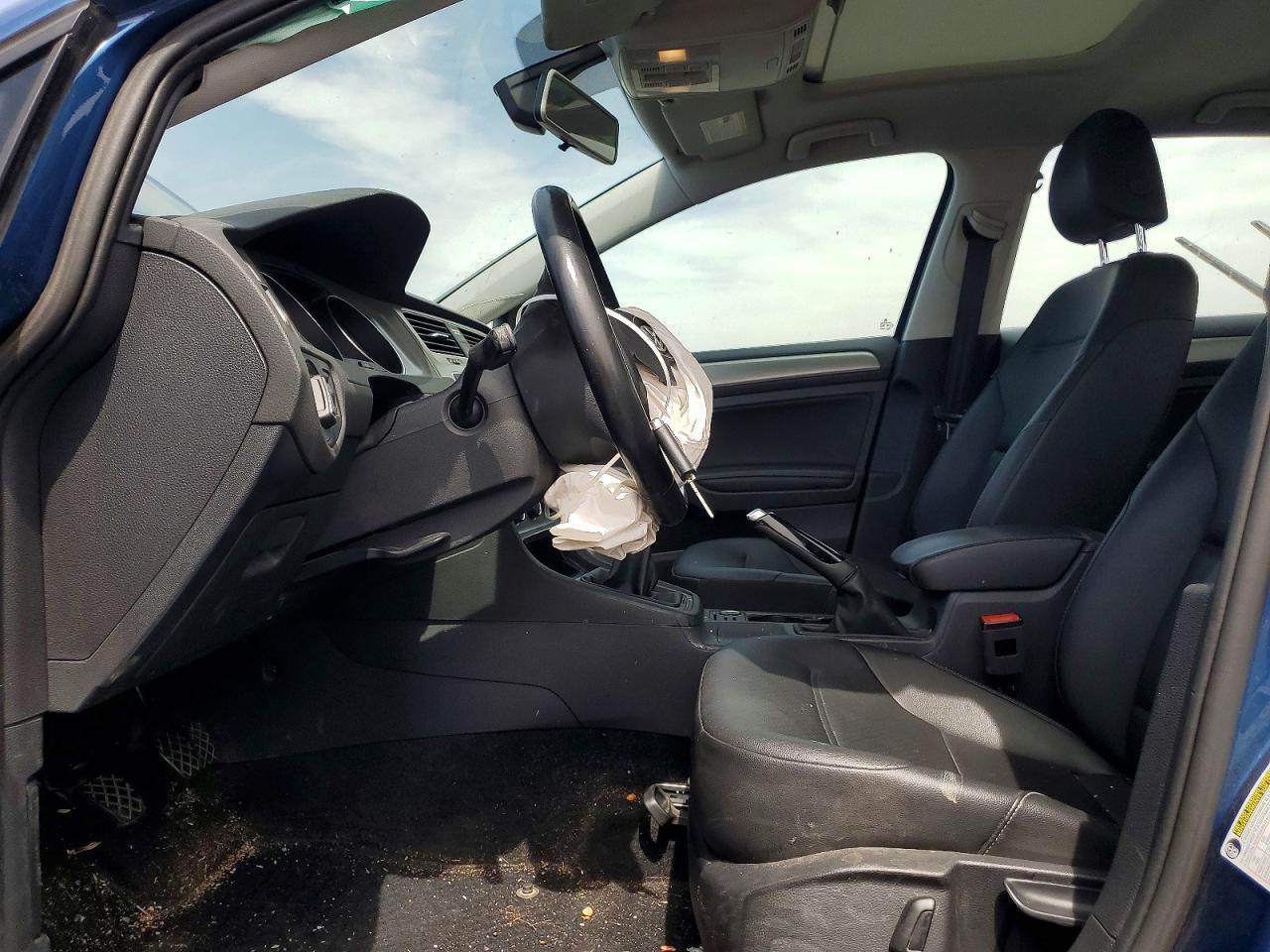 2017 VOLKSWAGEN GOLF