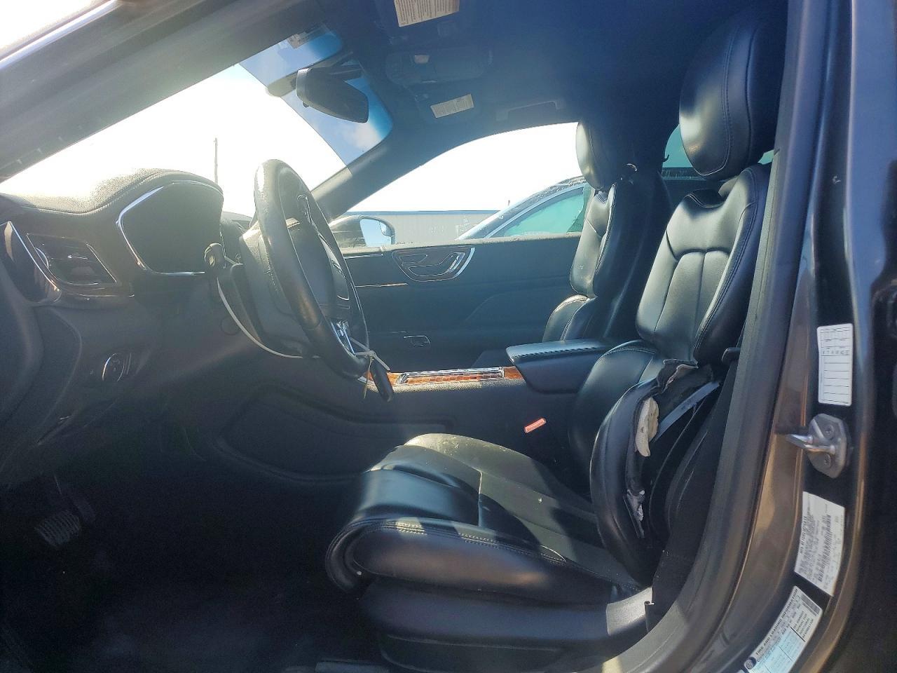 2017 LINCOLN Continental
