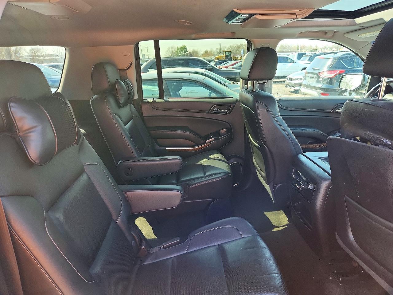 2015 CHEVROLET Suburban