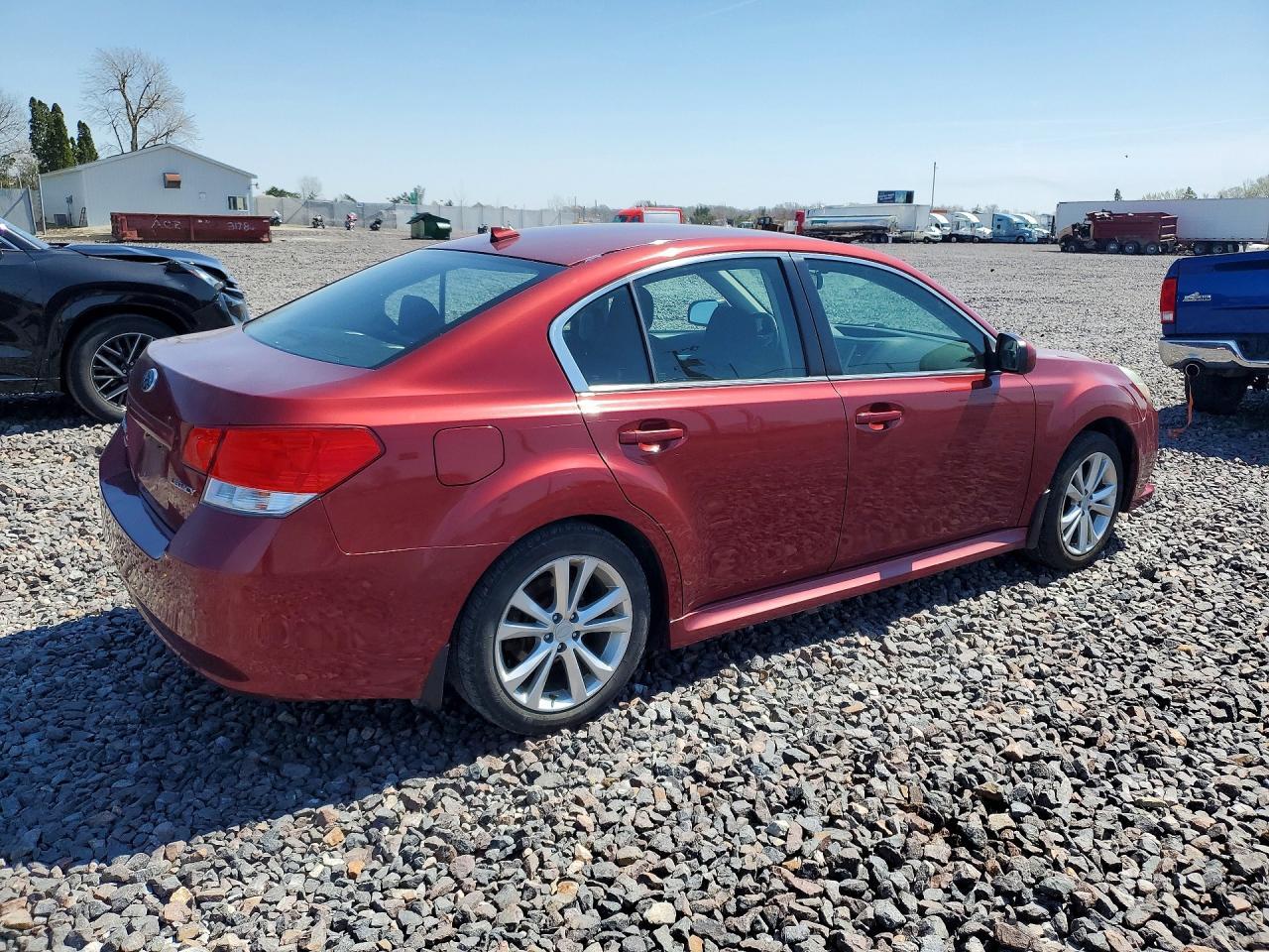 2014 SUBARU Legacy