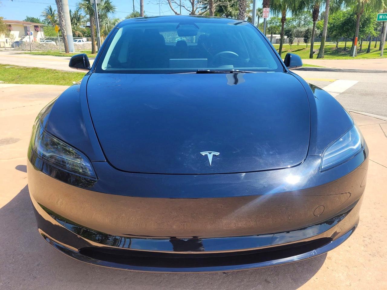 2025 TESLA MODEL 3