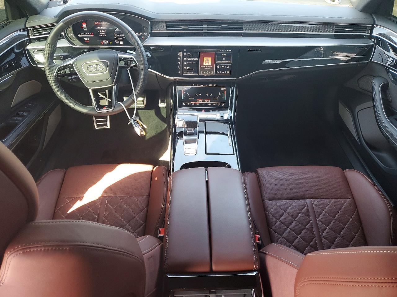 2024 AUDI S8