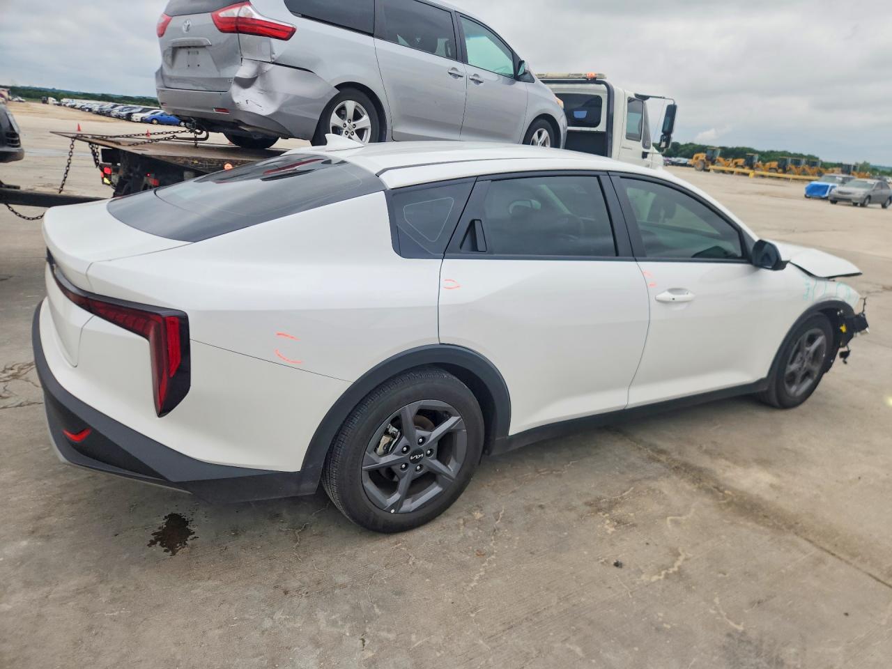 2025 KIA K4