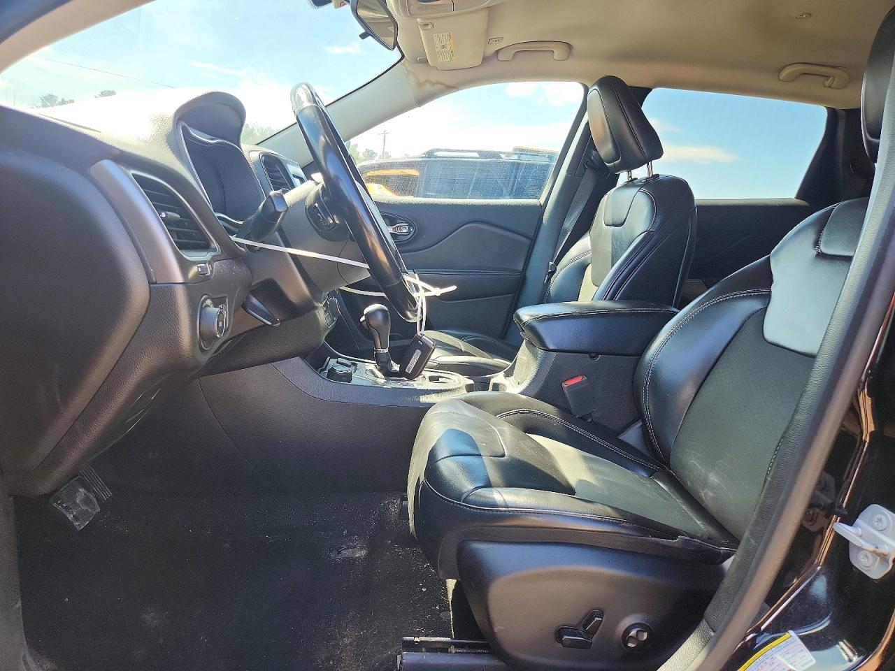 2019 JEEP CHEROKEE
