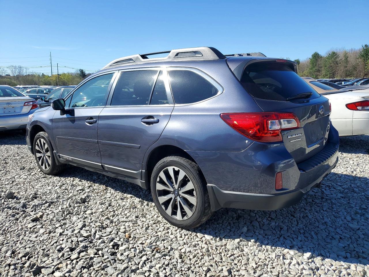 2015 SUBARU Outback
