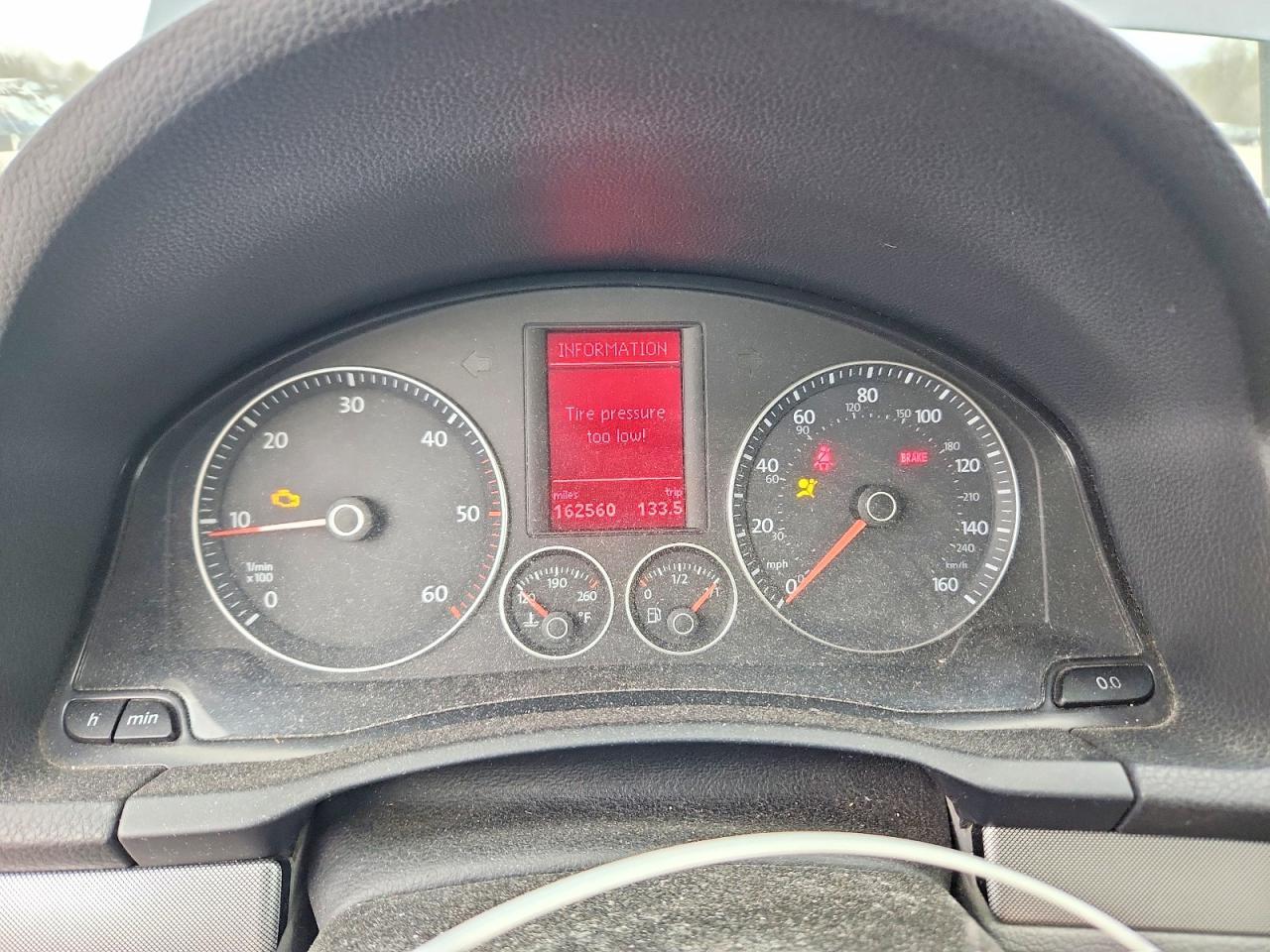 2009 VOLKSWAGEN JETTA